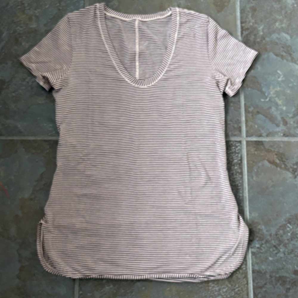 Lululemon Circadian short sleeve t-shirt size 4